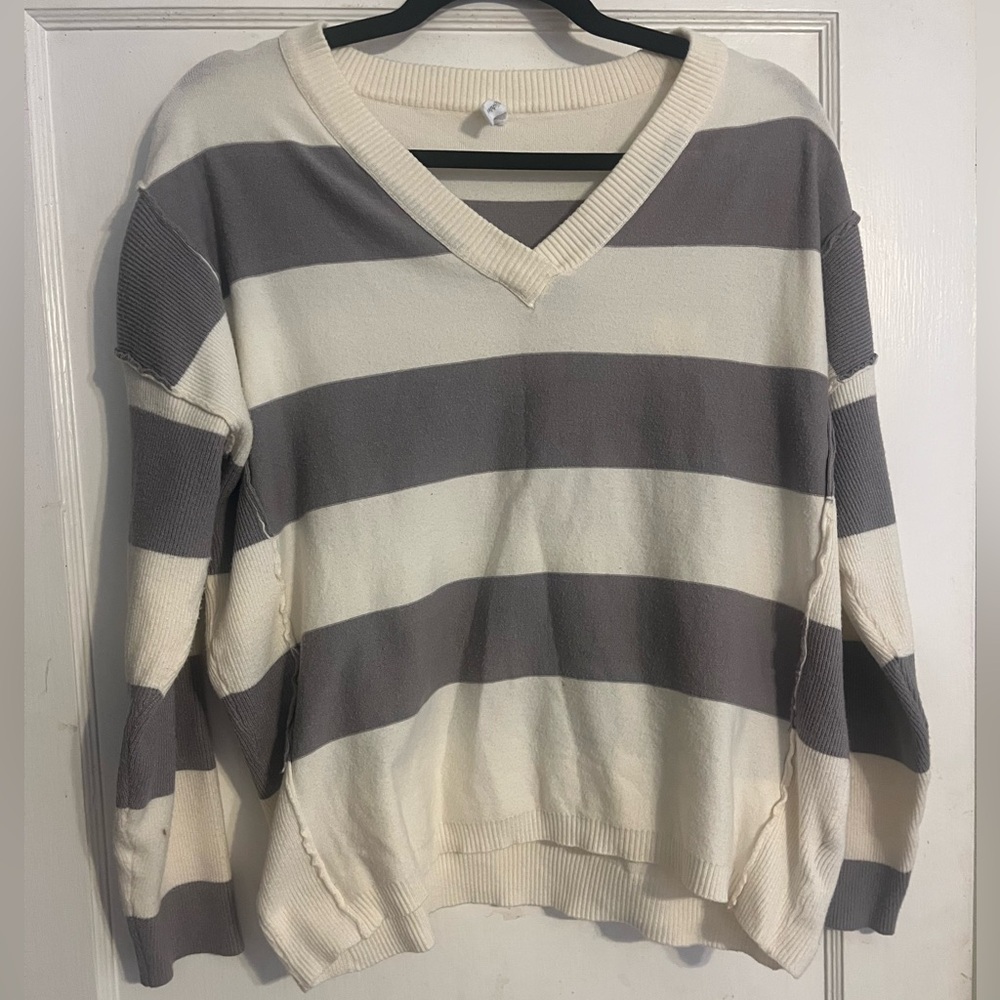 Wishlist Cream and Gray V-Neck Sweater